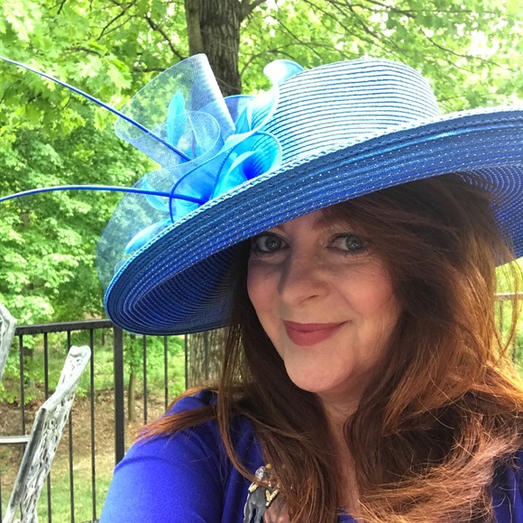 Meet your Posher, Debra - Picture 2 of 4